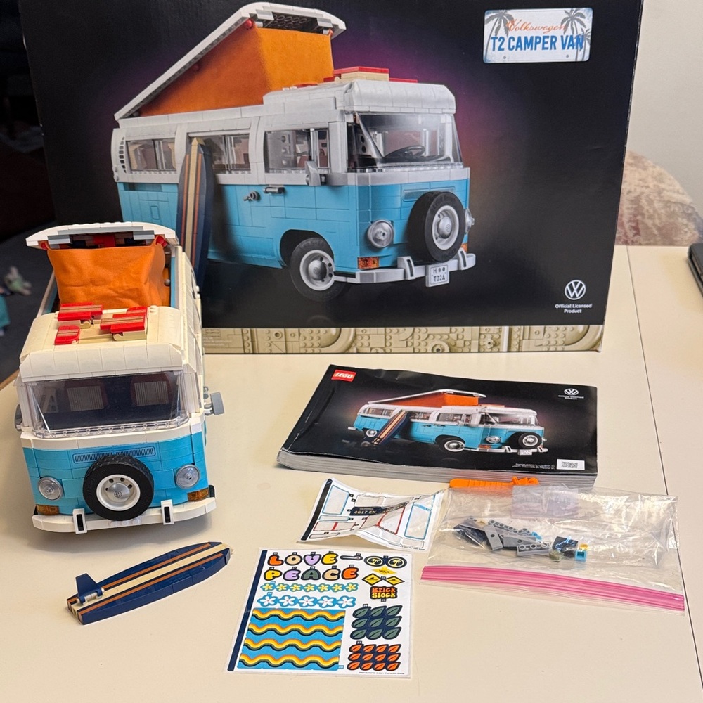 LEGO Volkswagen T2 Camper Van Toy - Blue & White